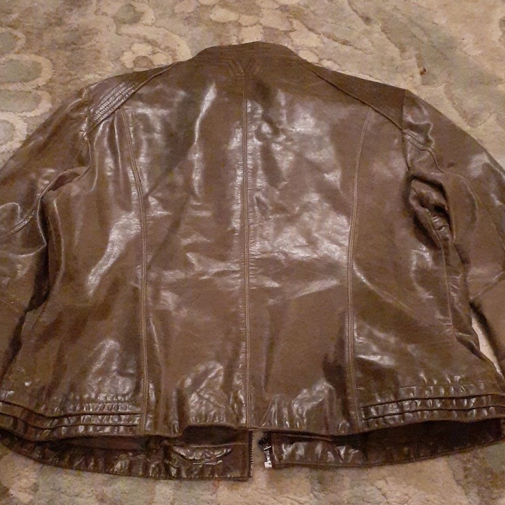 Jacket - Picture 4 of 7